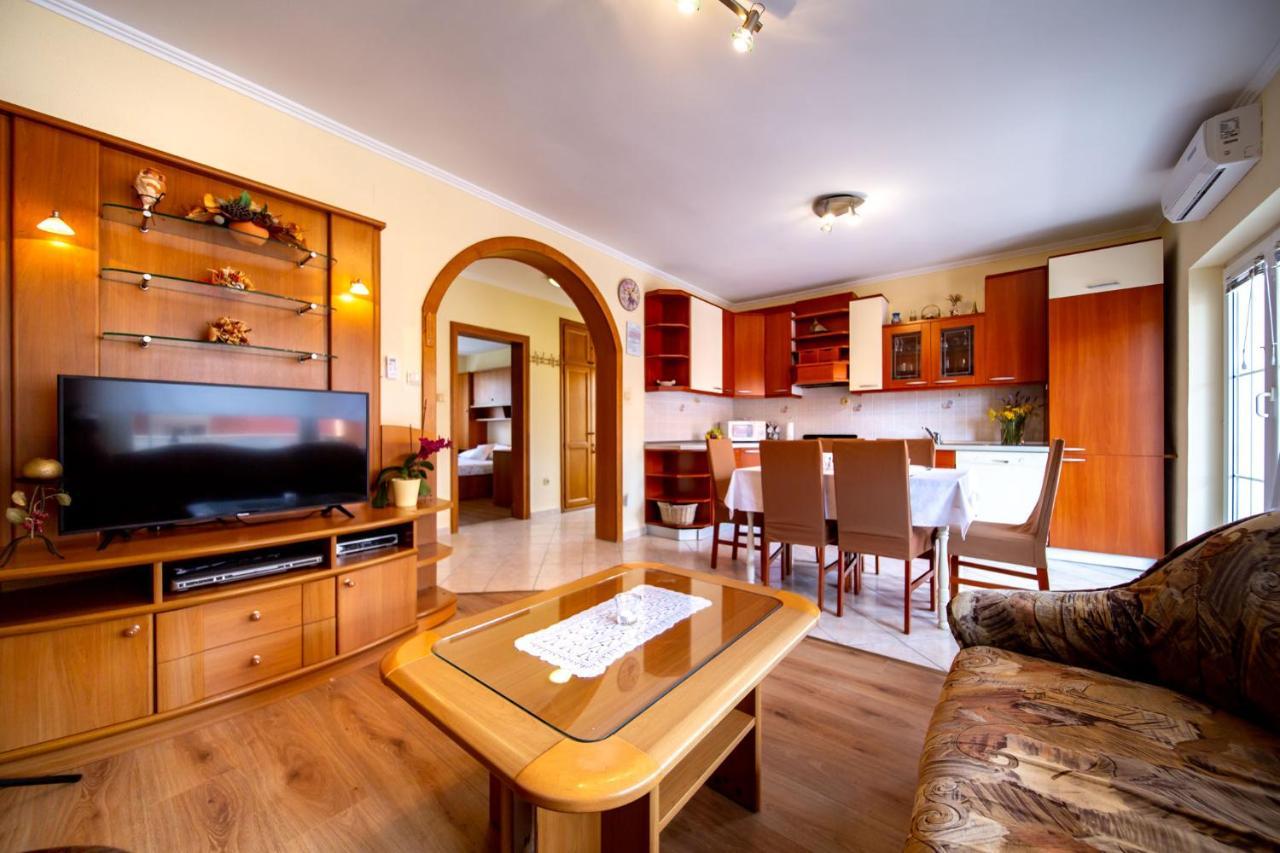 Kastell Apartments Lopar Kültér fotó