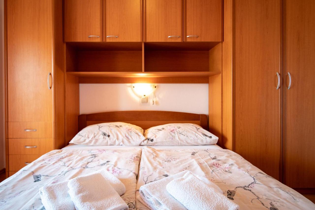 Kastell Apartments Lopar Kültér fotó