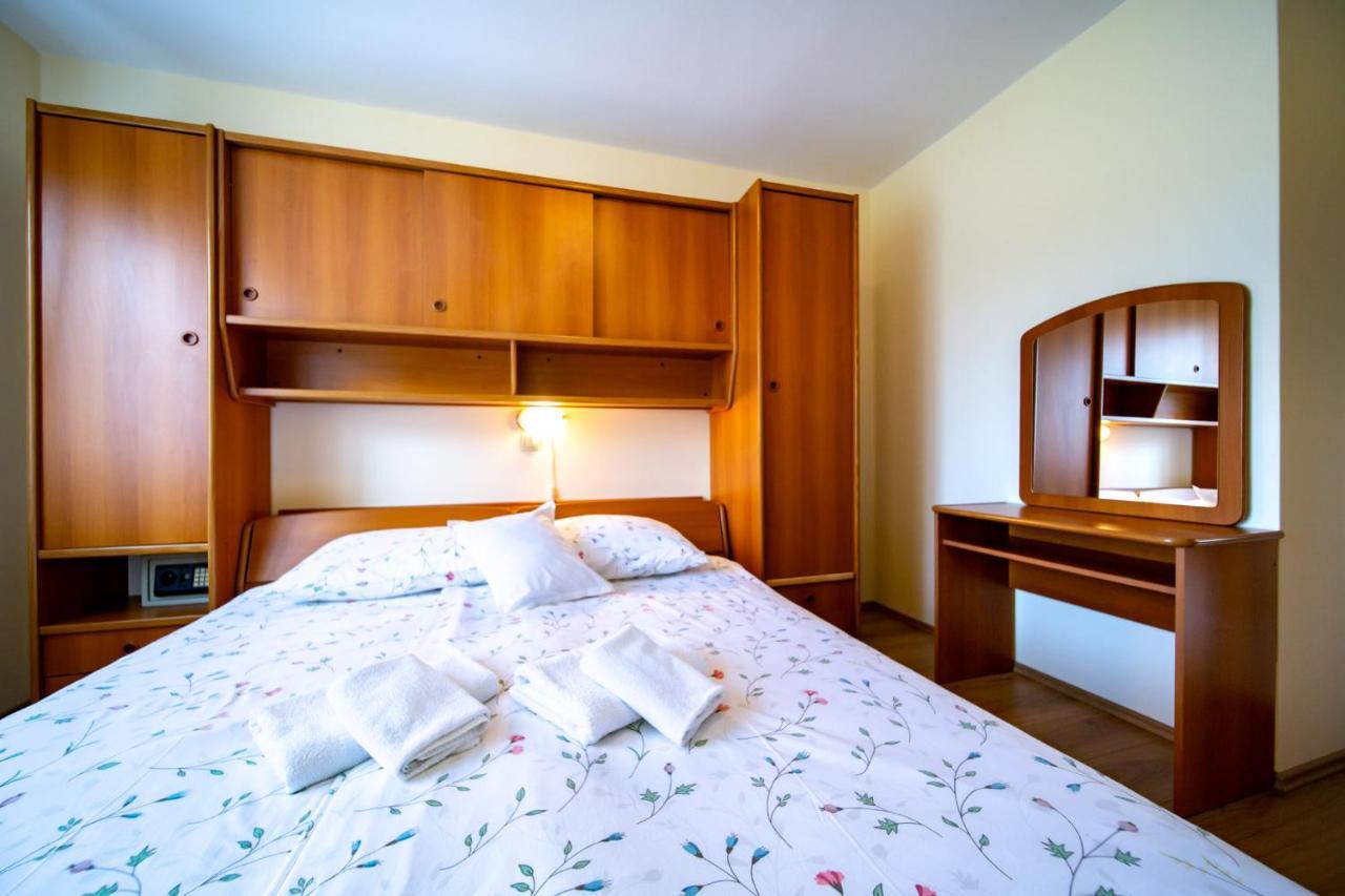 Kastell Apartments Lopar Kültér fotó