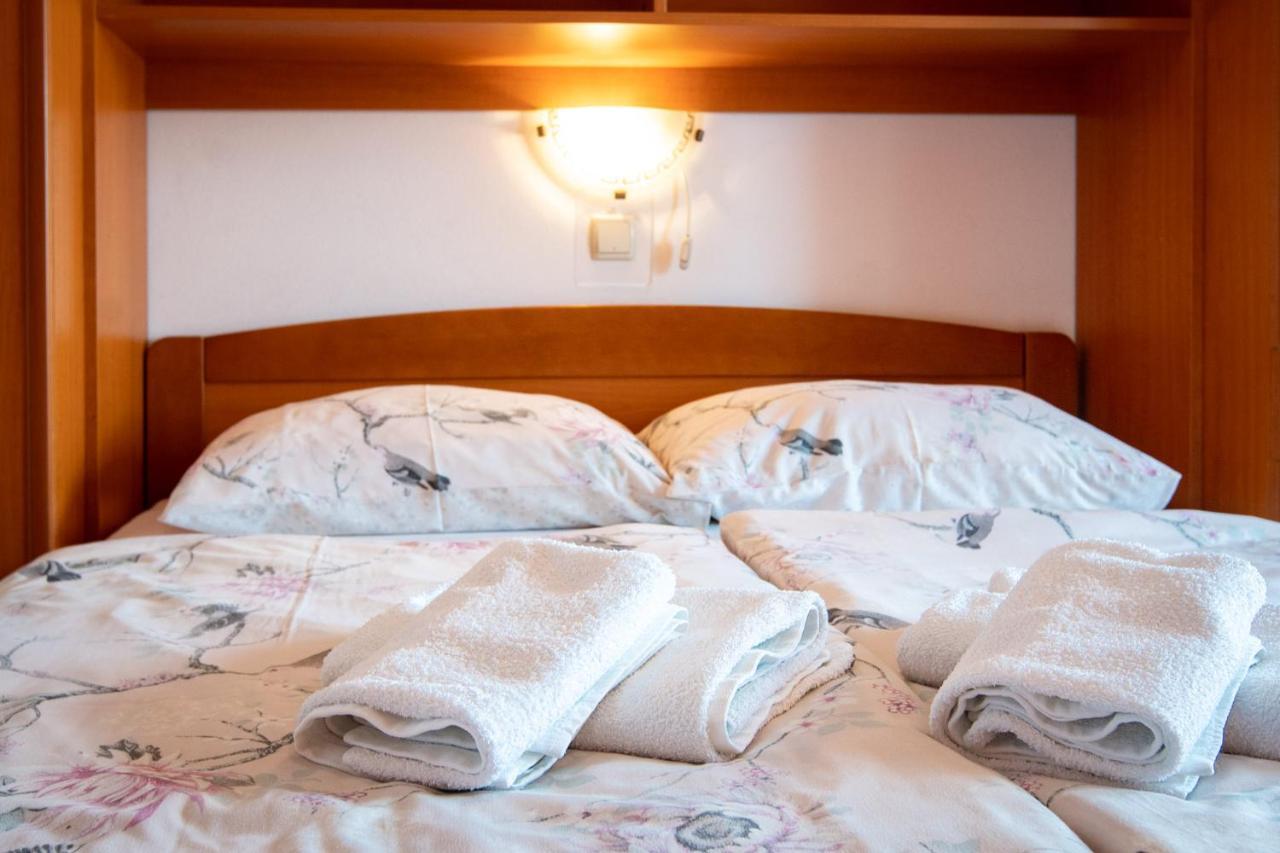 Kastell Apartments Lopar Kültér fotó